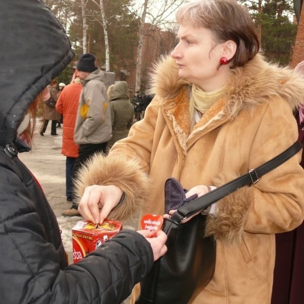 Nikt nie ma wątpliwości, że Wielka Orkiestra Świątecznej Pomocy otwiera serca prawie wszystkich ludzi. Tak było także w Stalowej Woli.