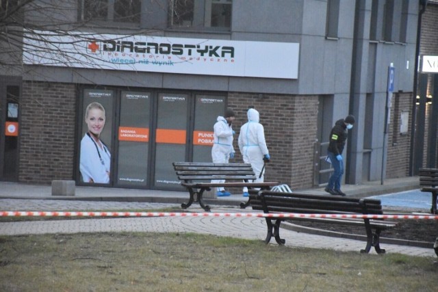 Podwójne morderstwa w Pleszewie. Przedłużono areszt sześciu osobom, które zatrzymano w związku z podwójnym morderstwem.