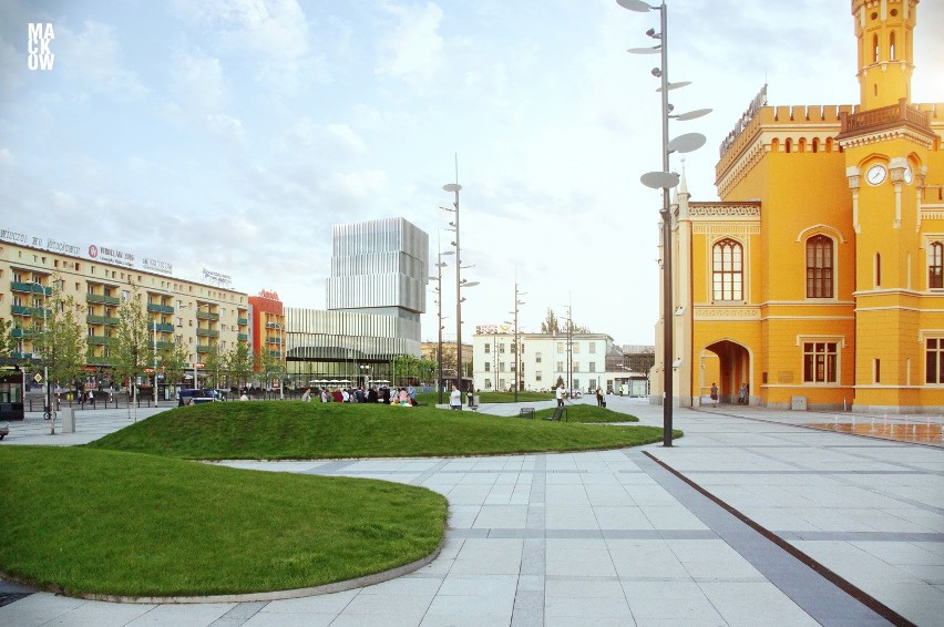 Wrocław: Stary dworzec PKS zamieni się w hotel. Zobacz jak odnowią plac Konstytucji? (WIZUALIZACJE)