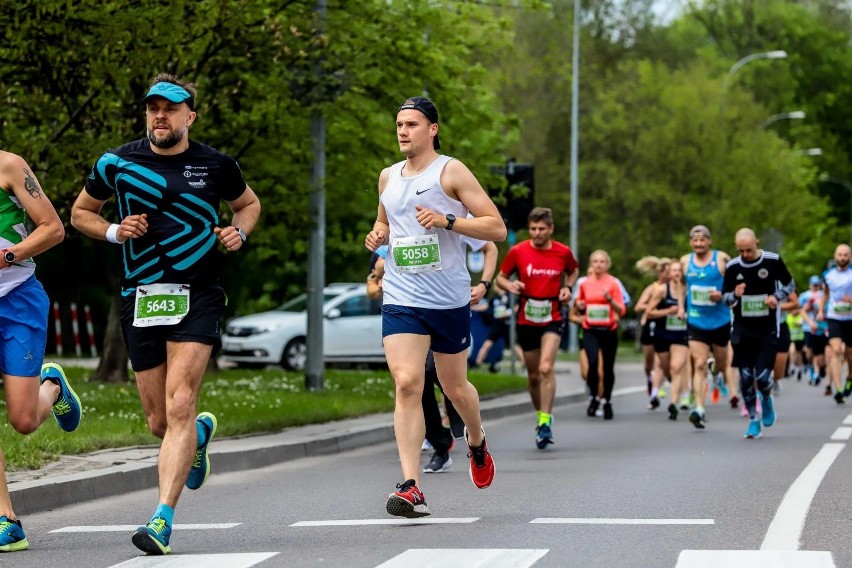 PKO Białystok Półmaraton 2022. Bieg na 5 kilometrów zakończył weekendowe bieganie w mieście [ZDJĘCIA]