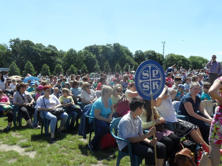 Pielgrzymka szkół katolickich na Jasną Górę [ZDJĘCIA]