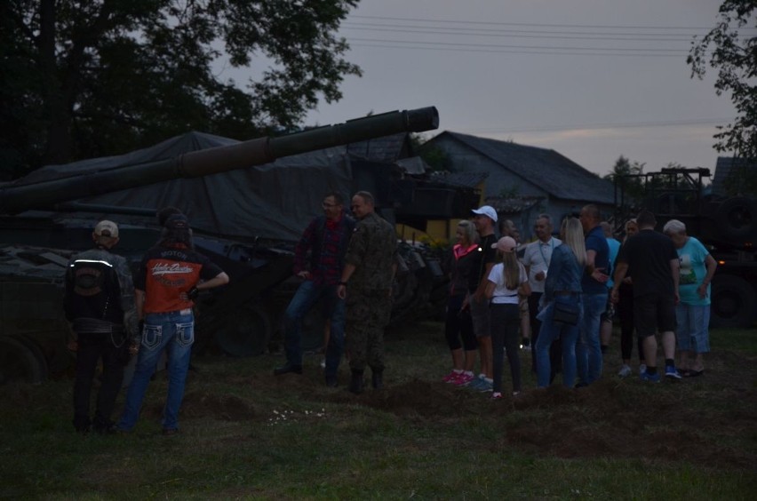 Zespół Ira dał koncert w Studziankach Pancernych na zakończenie festynu wojskowego