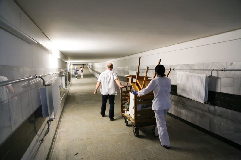 Tunel pod ul. Skłodowskiej gotowy. Trwają przenosiny oddziałów (zdjęcia)