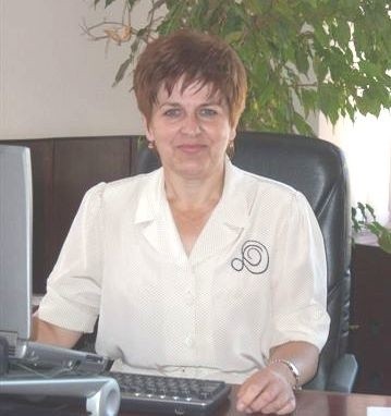 Maria Cabaj, dyrektor Regionu Świętokrzyskiego Banku BGŻ: - Warto znać lokalizację bankomatów swojego banku. Uchroni nas to przed kosztami związanymi z ewentualną prowizją za dokonywanie wypłat w obcych bankomatach.