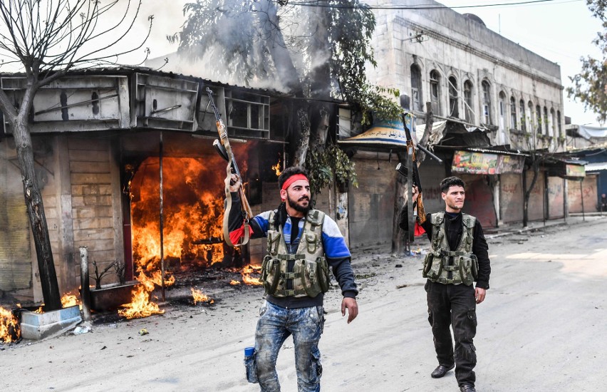 Damaszek: Oddziały wspierane przez Turcję zajęły centrum miasta Afrin w Syrii