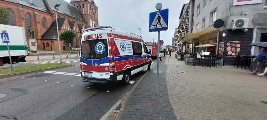 Akcja staży pożarnej i policji w centrum. Konieczne było...