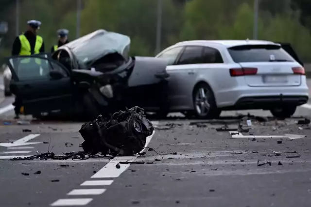Do tragicznego w skutkach wypadku na obwodnicy Leżajska doszło 27 kwietnia. Zginęły wówczas dwie osoby: 38-letnia kobieta i jej 15-letni syn.
