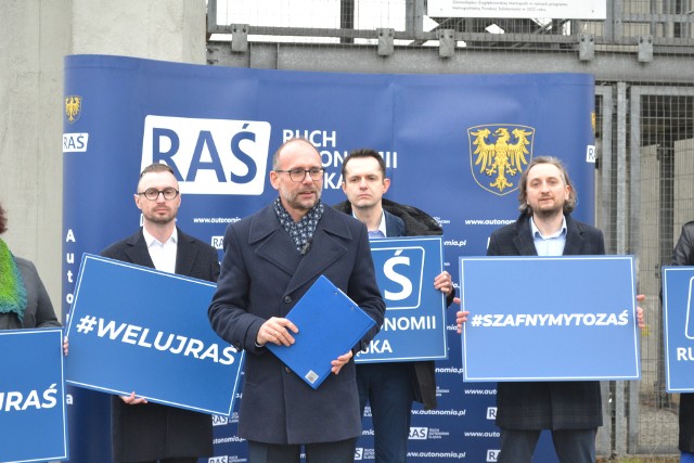 Lider RAŚ i kandydat do sejmiku województwa śląskiego - Jerzy Gorzelik.