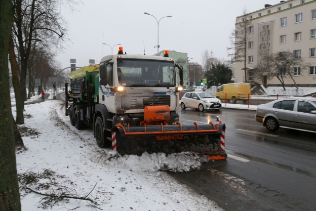 Samochody odpowiedzialne za odśnieżanie białostockich ulic już pracują