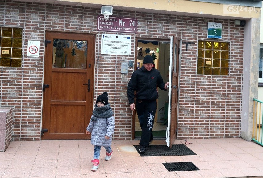 Dzieci bez opieki w przedszkolu nr 74 w Szczecinie. Nauczycielki na zwolnieniach 