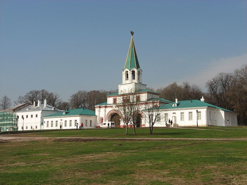 Na obrzeżach Moskwy w skansenie Kołomienskoje można...