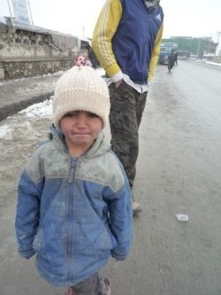„Włóczkersi” wydziergali pięć tysięcy czapek dla dzieci z Afganistanu