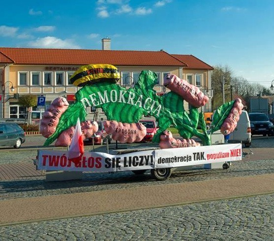 Liść demokracji ma u nas promować udział w zbliżających się wyborach samorządowych i parlamentarnych