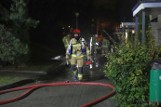 Nocny pożar mieszkania w bloku na ul. Dambonia w Opolu. Strażacy uratowali kobietę
