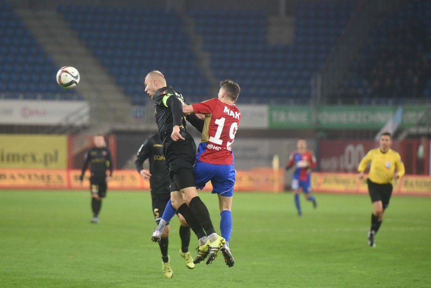 Ekstraklasa: Piast Gliwice – Cracovia 2:2 [RELACJA, ZDJĘCIA]