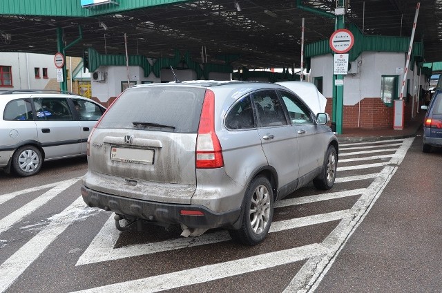 Kradziona honda CRV nie wyjechała z Polski