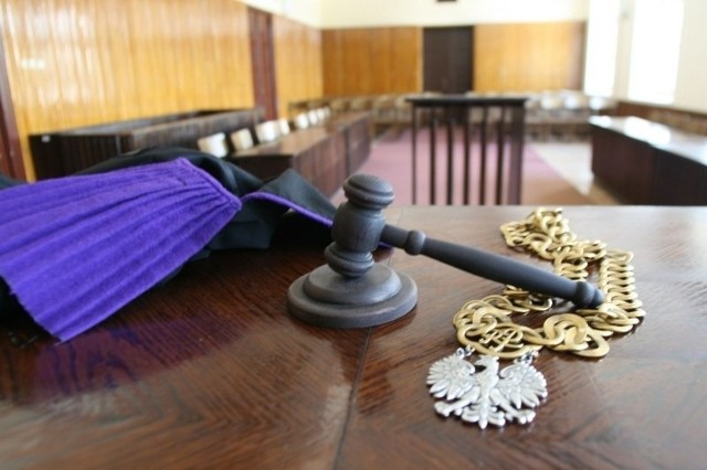 Listy z lubelskich sądu doręczą protokolanci. Jest zgoda Ministra Sprawiedliwości