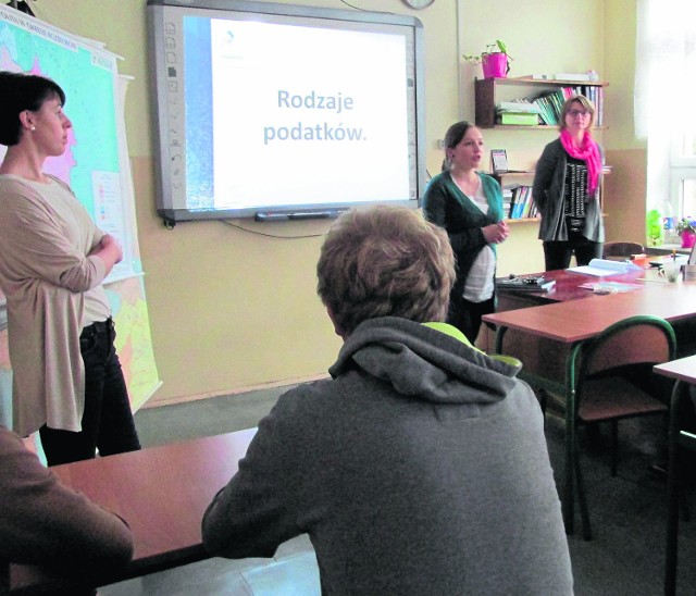 Wykład w ramach Światowego Tygodnia Przedsiębiorczości dla uczniów Regionalnego Centrum Edukacji Zawodowej.