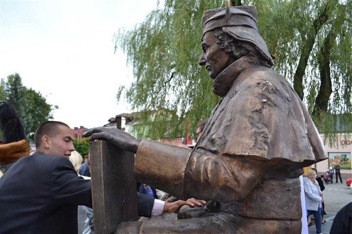 Odsłonięcie pomnika Jana Długosza w Kłobucku