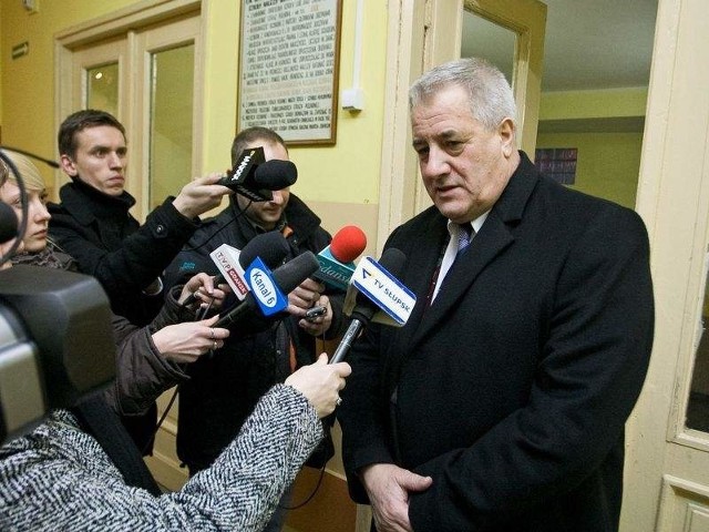 Prezydent Kobyliński nie dał się przekonać aby zostawić szkołę, rodzice liczą jednak, że radni zmienią zdanie i nie dojdzie do łączenia SP7 z SP2