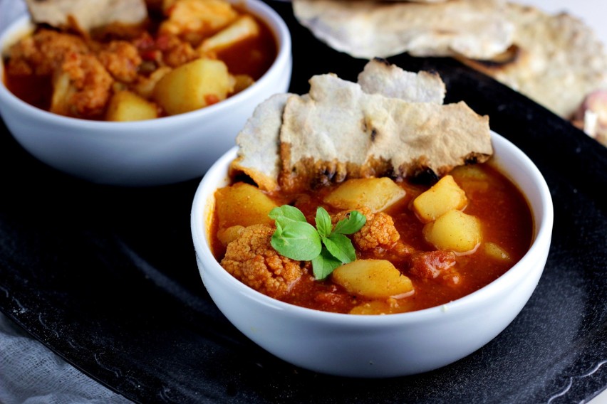 Aloo Gohbi – curry ziemniaczano-kalafiorowe z Pendżabu...