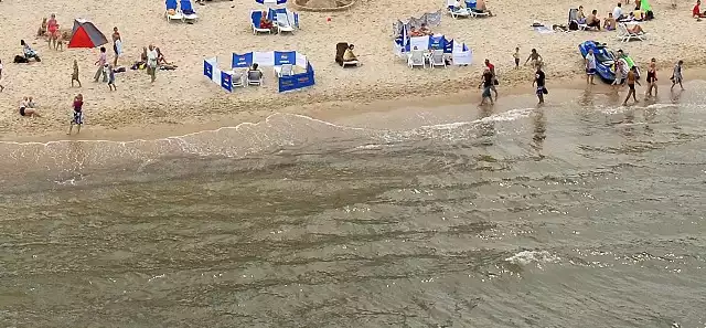 Do wypadku doszło na plaży w Dziwnowie.