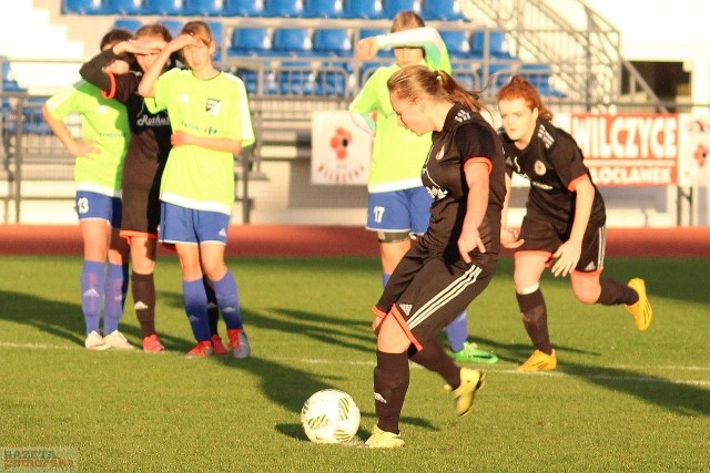 W meczu trzeciej ligi piłki nożnej kobiet WAP Włocławek pokonał Wisłę Grudziądz 8:0.  STRZELCY Z MECZU WAP - WISŁA, INNE WYNIKI, TABELA  