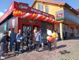 Nowy sklep na Michałowie w Radomiu otwarty. Klienci zajadali się kiełbasą [ZDJĘCIA]