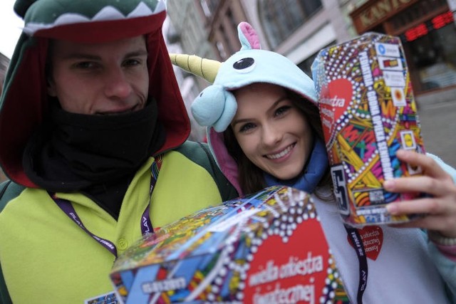 Trzy toruńskie sztaby WOŚP zagrały wczoraj koncertowo, a torunianie jak zwykle nie zawiedli. Ile ostatecznie zebrano? SZCZEGÓŁY NA KOLEJNYCH STRONACH >>>>Zobacz także: Rekordowa ściskawa na Rynku Staromiejskim! Zobaczcie zdjęcia!