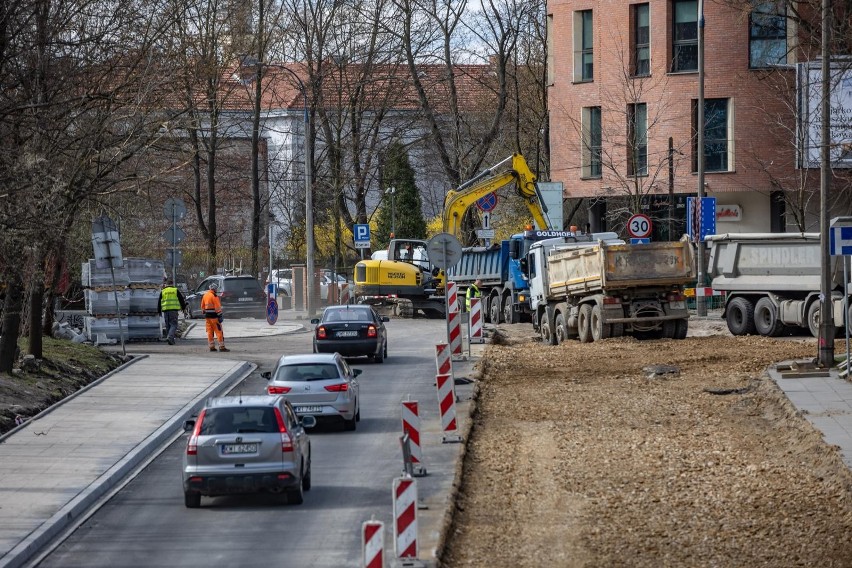 Kraków. Liczba remontowanych dróg będzie zależała od cen i dostępnych środków