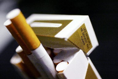 Lekkie papierosy zawierają tyle samo tytoniu, ile zwykłe. Różne są jedynie filtry stosowane w poszczególnych odmianach papierosów.