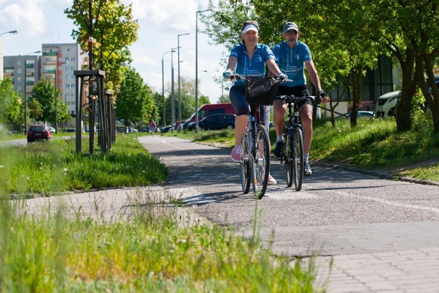 Na koniec 2020 roku w Bydgoszczy jeździliśmy po 115,4 km ścieżek rowerowych, a jeszcze rok wcześniej mieliśmy ich do dyspozycji tylko 108,7. W powiecie bydgoskim było to odpowiednio 167 i 150,6 km.