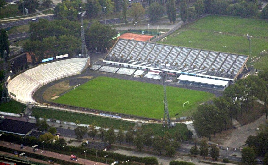 Legendarny stadion ŁKS przy al. Unii dożywa swoich dni i...