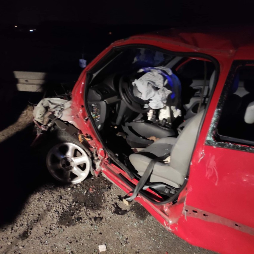 Leźno. Wypadek z udziałem dwóch samochodów osobowych na DK7. Na miejsce zadysponowany został śmigłowiec LPR 13.04.2022
