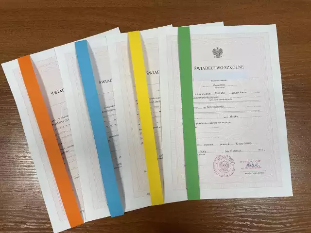 Każdy uczeń z Prywatnej Szkoły Podstawowej im. Królowej Jadwigi w Lublinie otrzyma świadectwo z kolorowym paskiem. Akcja ma podkreślić, że każdy z uczniów jest dla szkoły wyjątkowy.
