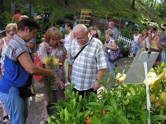 Około 100 tysięcy gości z całej Polski i Czech odwiedziło w tym roku Otmuchów podczas trzydniowej imprezy "Lato Kwiatów&#8221;.