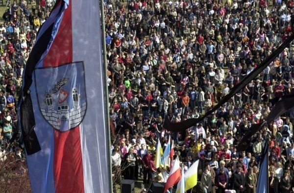 We wspólnej modlitwie na Rybitwach uczestniczyło ponad półtora tysiąca sandomierzan.