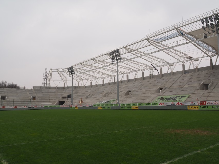 Przedderbowe "harce" ruszyły. Zniszczone siedziska na stadionie ŁKS - ZDJĘCIA