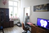 Tak mieszka się na Włókienniczej w Łodzi. Zobacz zdjęcia mieszkania komunalnego w zrewitalizowanej kamienicy