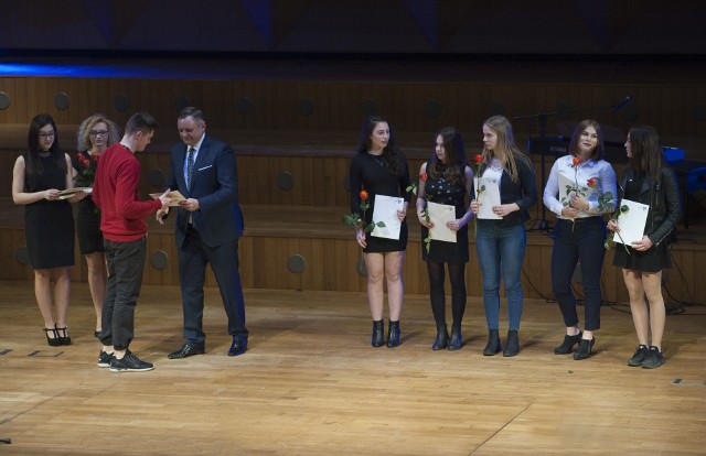 6. Koszalińska Gala Laurów Sportu 2017, na której wyróżnienia wręczał Piotr Jedliński, prezydent Koszalina, była dobrą okazją, by przypomnieć i docenić to, co dla miasta i regionu robią nasi sportowcy