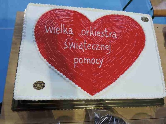 Ten ogromny tort trafił na licytację w Baranowie. Na konto WOŚP wpłynie 5,5 tys. zł