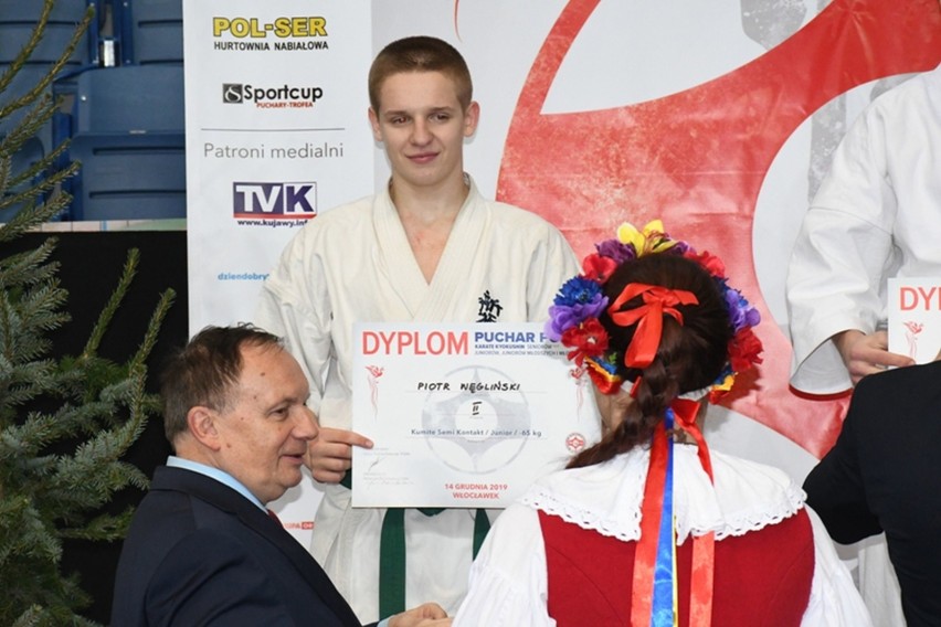 Dobry start zawodników Klubu Karate Morawica w Pucharze Polski. Piotr Węgliński wywalczył srebro 