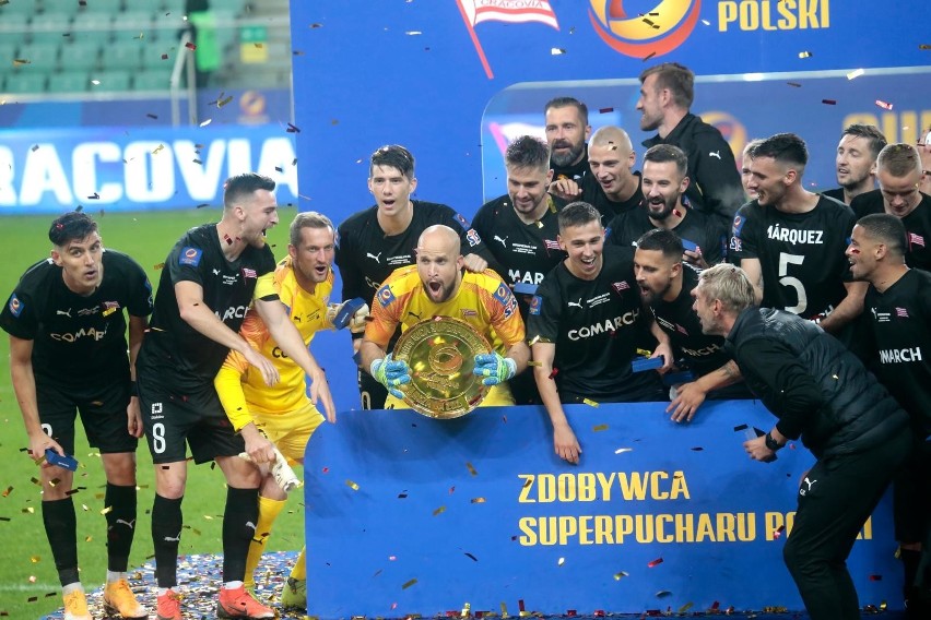 Damir Sadiković w debiucie w Cracovii zdobył Superpuchar. "Zapowiada się niezły grajek"
