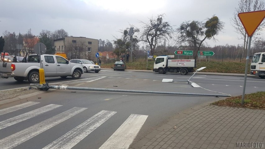 Kierujący samochodem marki BMW stracił panowanie nad autem,...