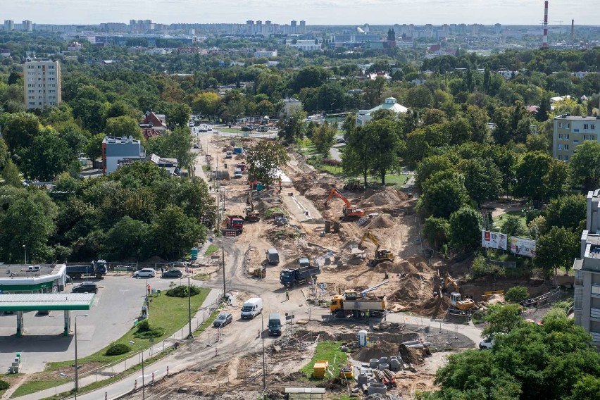 Trwa budowa trasy tramwajowej na Naramowice. Dopiero widok z...