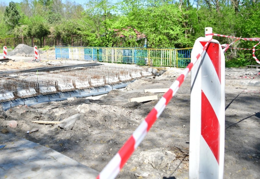 Trwają prace przy budowie mostu na ulicy Szydłowieckiej w Radomiu. Zobacz zdjęcia