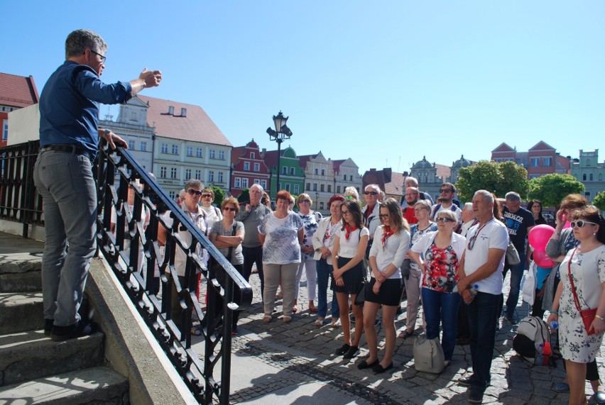 Pogoda dopisała. Podczas niedzielnej wycieczki zwiedzaliśmy...