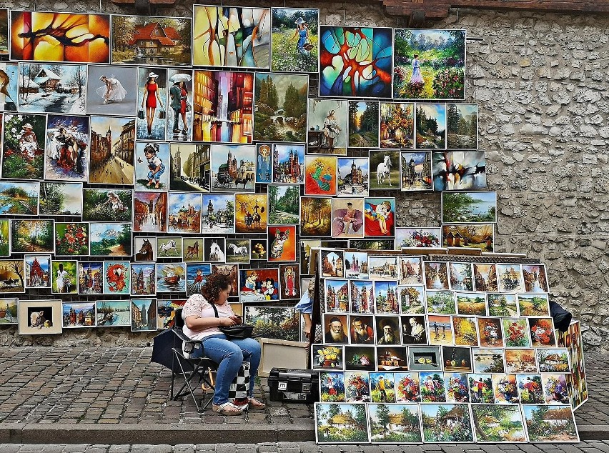 Kraków. Najbardziej kolorowe mury obronne w mieście [ZDJĘCIA]