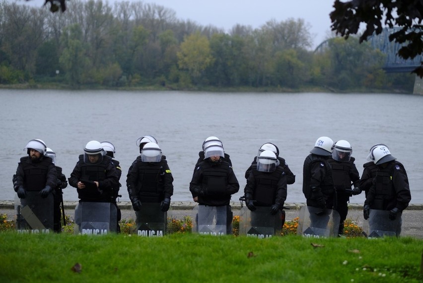 Na terenie toruńskiej starówki zaplanowano na dziś w summie...