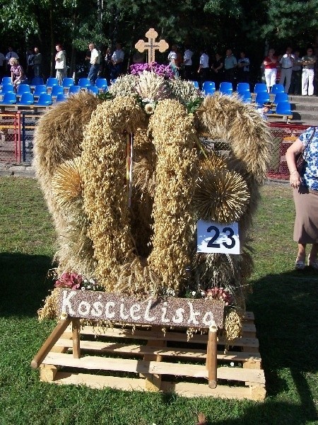 Dozynki wojewódzkie 2011 - wszystkie korony zniwne